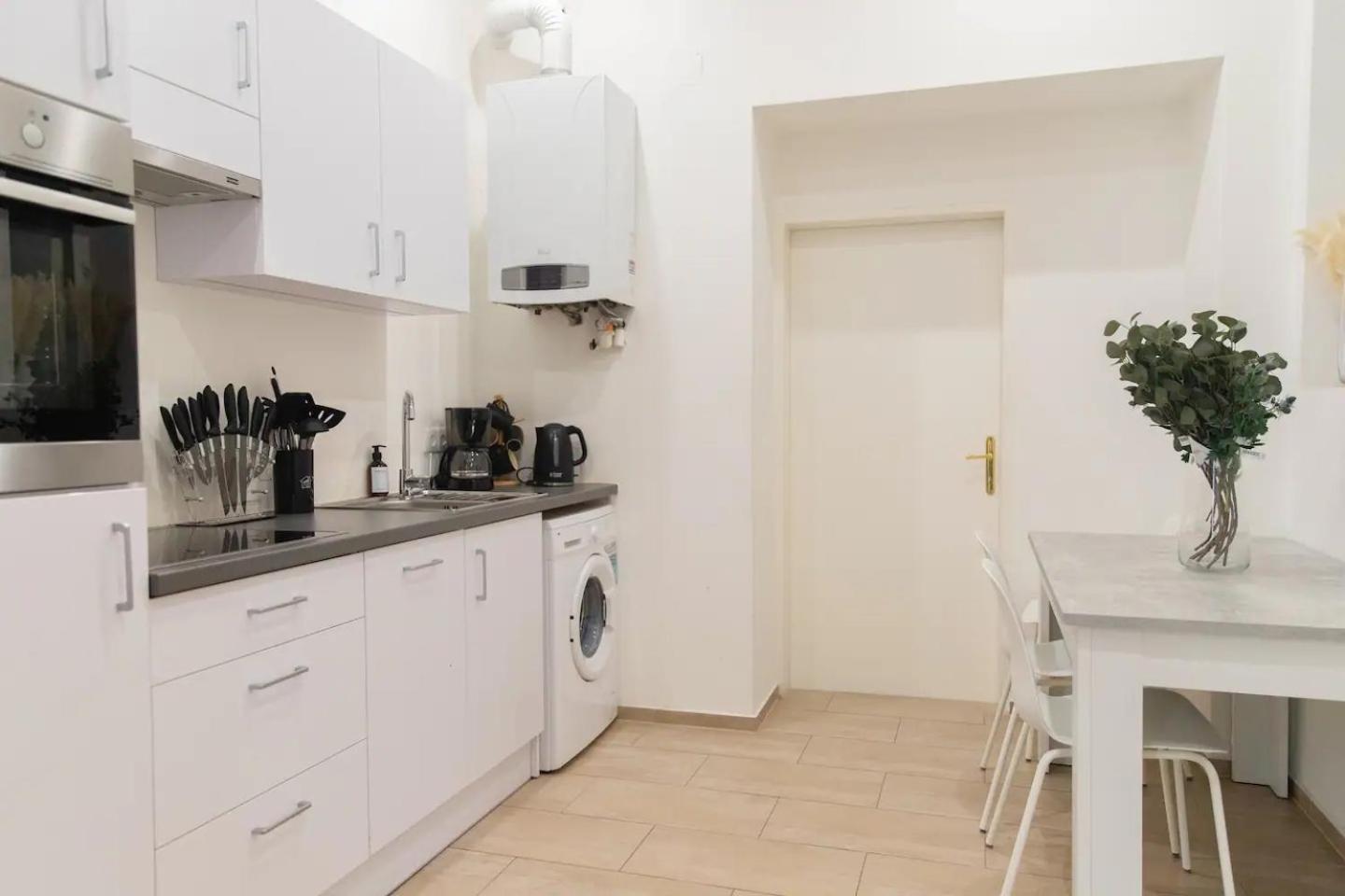 Apartment, Central, 2 Min To U1 Keplerplatz *